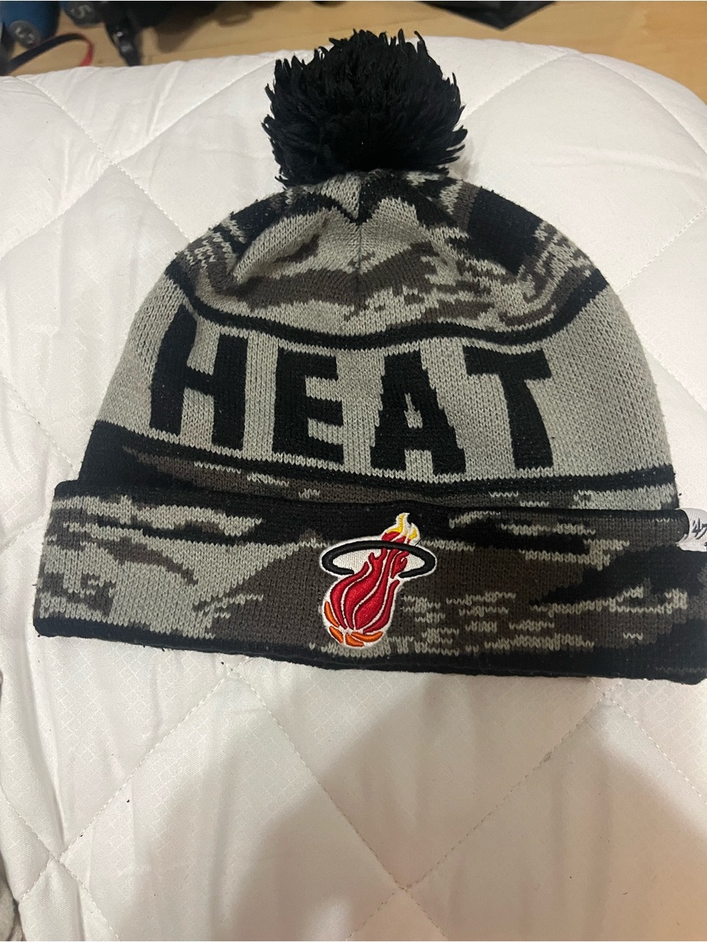 Miami Heat '47 Brand Camo Tigertooth Boys’ Beanie with a pom